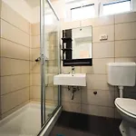 公寓 Apartma Presern *